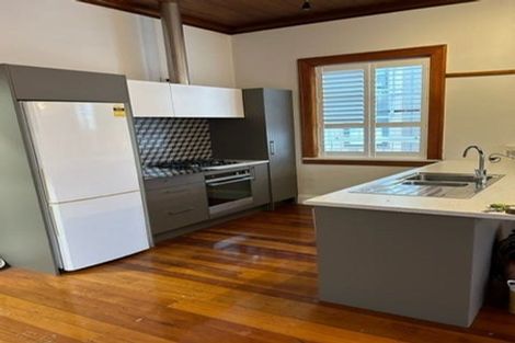 Photo of property in Fire Station Apartments, 54 Northland Road, Northland, Wellington, 6012