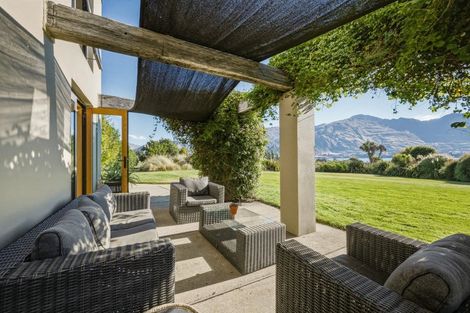 Photo of property in 3 Atherton Place, Wanaka, 9305