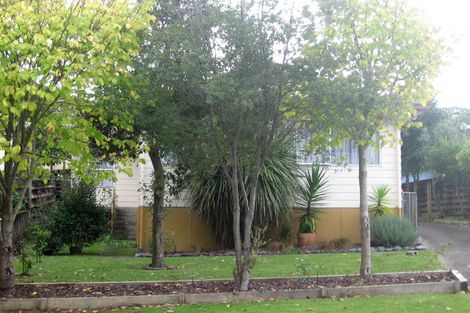 Photo of property in 1 Cushla Place, Massey, Auckland, 0614