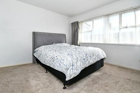 Photo of property in 22 Mirrabooka Avenue, Botany Downs, Auckland, 2010