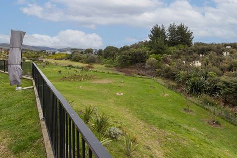 Photo of property in 20 Te Heke Place, Waikanae, 5036