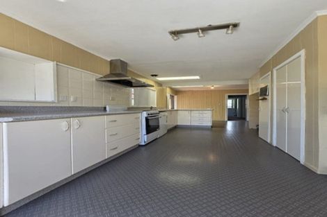 Photo of property in 14 Sutton Crescent, Papakura, 2110