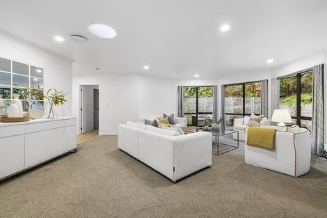 Photo of property in 33 Kate Sheppard Avenue, Torbay, Auckland, 0630