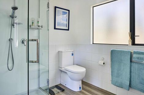 Photo of property in 22 The Crowsnest, Whitby, Porirua, 5024