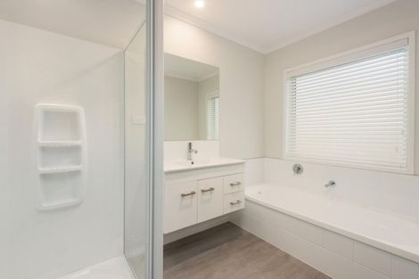 Photo of property in 39 Te Kio Crescent, Papamoa Beach, Papamoa, 3118