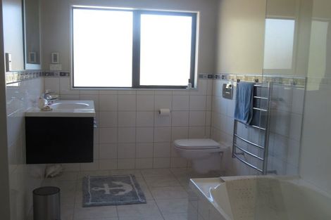 Photo of property in 3 Moss Lane, Raumati Beach, Paraparaumu, 5032