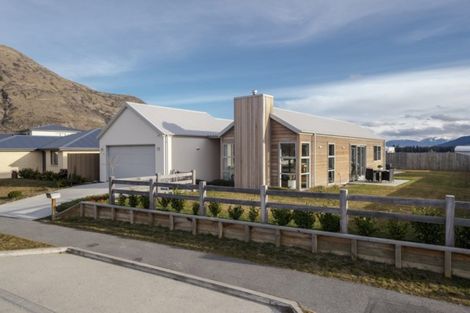 Photo of property in 20 Myles Way, Lower Shotover, Queenstown, 9304
