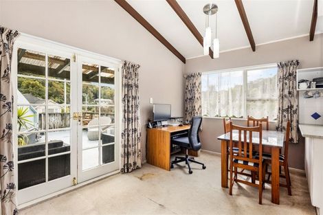 Photo of property in 47a Chester Road, Tawa, Wellington, 5028