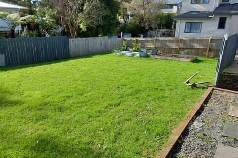 Photo of property in 2/38 Clayburn Road, Glen Eden, Auckland, 0602