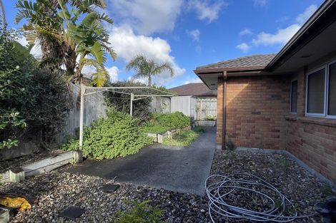 Photo of property in 29 Saltwood Street, Red Beach, 0932
