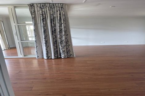 Photo of property in 25 Ambassador Glade, Orewa, 0931