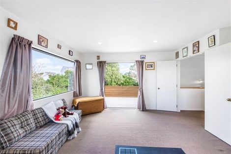 Photo of property in 6 D'urville Place, Gulf Harbour, Whangaparaoa, 0930