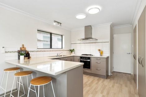 Photo of property in 2 Western Road, Otumoetai, Tauranga, 3110