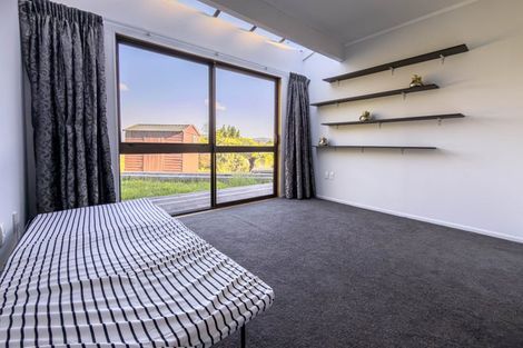 Photo of property in 252 Normandale Road, Normandale, Lower Hutt, 5010