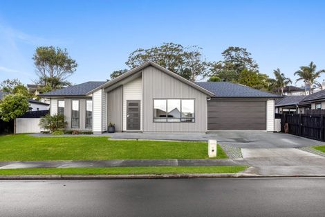 Photo of property in 61 Symes Drive, Red Beach, 0932