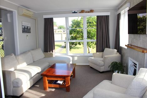 Photo of property in 21 Montgomery Avenue, Onerahi, Whangarei, 0110