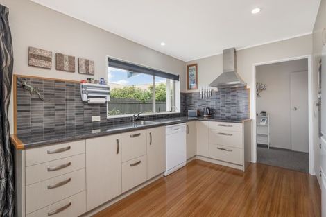 Photo of property in 1/84 Frank Nobilo Drive, Golflands, Auckland, 2013