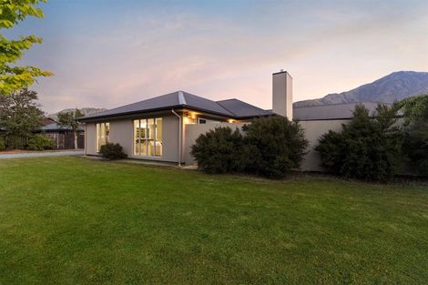 Photo of property in 4 Ada Place, Lake Hayes, Queenstown, 9304
