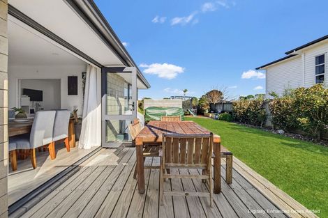 Photo of property in 5 Tavarnya Way, Patumahoe, Pukekohe, 2679