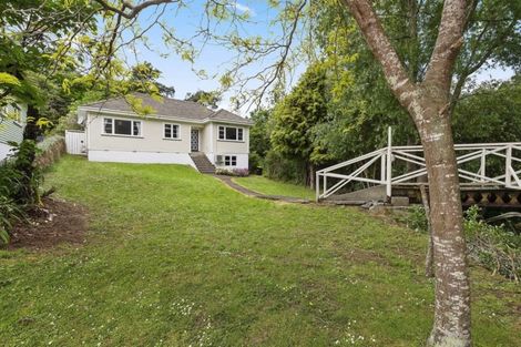 Photo of property in 11 Willowbank Road, Tawa, Wellington, 5028
