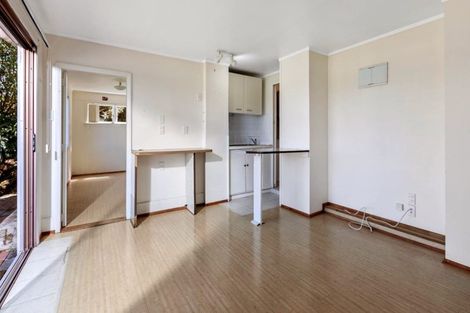 Photo of property in 35 Bayview Road, Browns Bay, Auckland, 0630