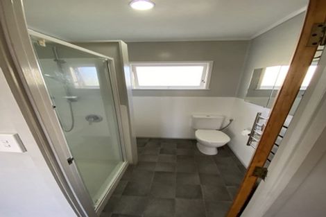 Photo of property in 18 Diana Drive, Glenfield, Auckland, 0627