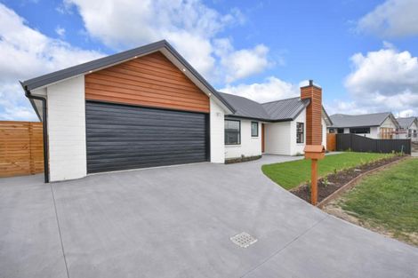 Photo of property in 37 Anderton Crescent, Mosgiel, 9024