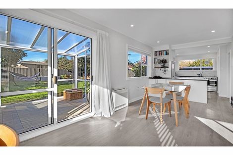 Photo of property in 257 Fifield Terrace, Opawa, Christchurch, 8023