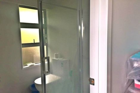 Photo of property in 459 East Coast Road, Murrays Bay, Auckland, 0630