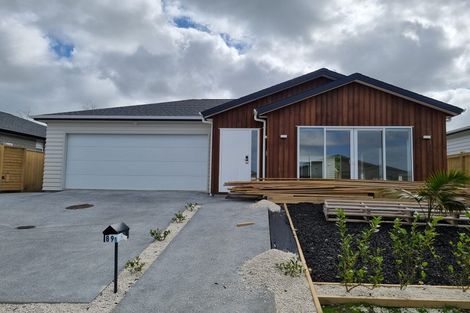 Photo of property in 89 Vinistra Road, Kumeu, 0810