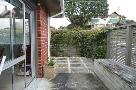 Photo of property in 2/237 Courtenay Street, Strandon, New Plymouth, 4312