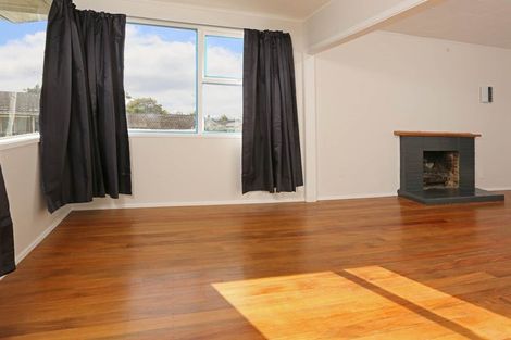 Photo of property in 4177 Great North Road, Glen Eden, Auckland, 0602