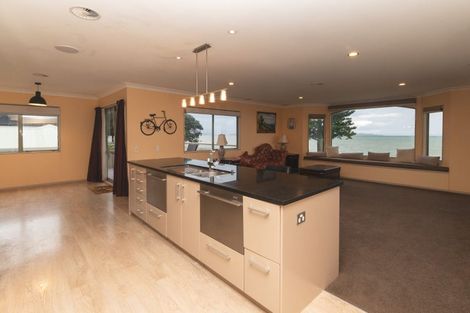 Photo of property in 1/21 The Esplanade, Eastern Beach, Auckland, 2012