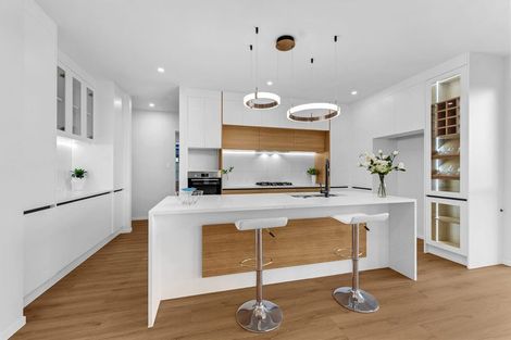 Photo of property in 15 Paihere Street, Huapai, Kumeu, 0810