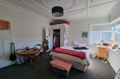 Photo of property in 50a The Parade, Island Bay, Wellington, 6023