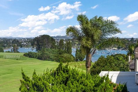 Photo of property in 53 Manor Park, Sunnyhills, Auckland, 2010