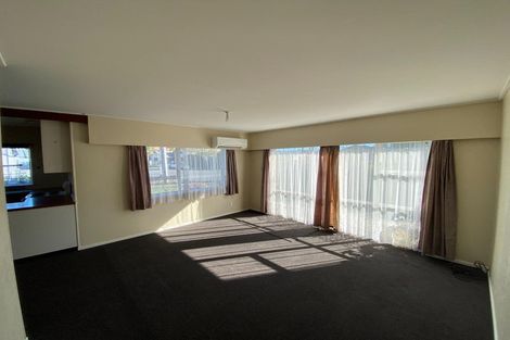 Photo of property in 142 Old Farm Road, Hamilton East, Hamilton, 3216