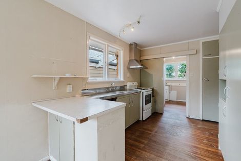 Photo of property in 35 Coleridge Drive, Enderley, Hamilton, 3214