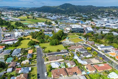 Photo of property in 4c Third Avenue, Avenues, Whangarei, 0110