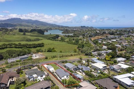 Photo of property in 9 Lorenzen Bay Road, Raglan, 3225