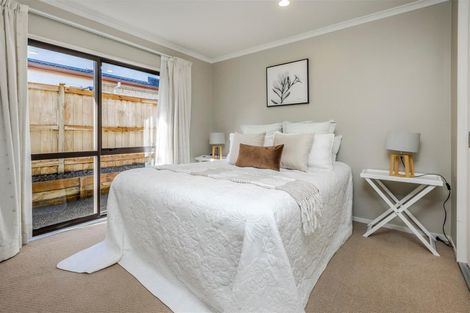 Photo of property in 54 Baverstock Road, Flat Bush, Auckland, 2016