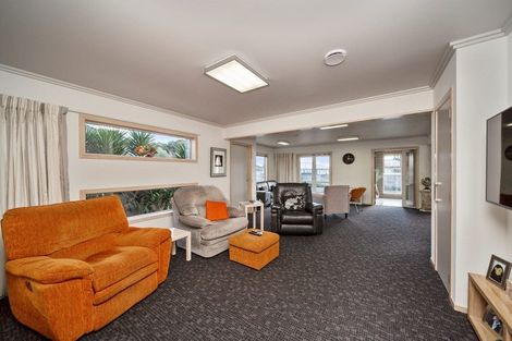 Photo of property in 10 Oriental Street, Welbourn, New Plymouth, 4312