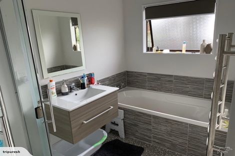 Photo of property in 342c Main Road, Tawa, Wellington, 5028