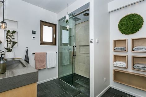 Photo of property in 1/25 Hythe Terrace, Mairangi Bay, Auckland, 0630