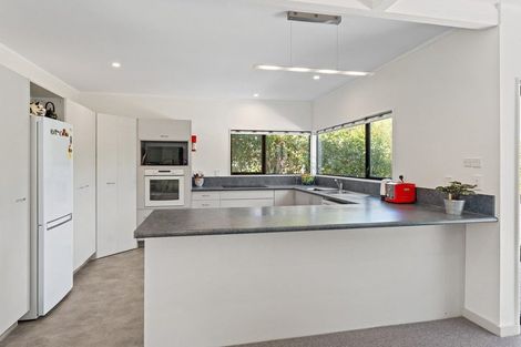 Photo of property in 35 Oriwa Crescent, Otaki, 5512