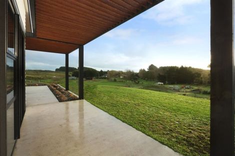 Photo of property in 9 Kristin Place, Manakau, Levin, 5573