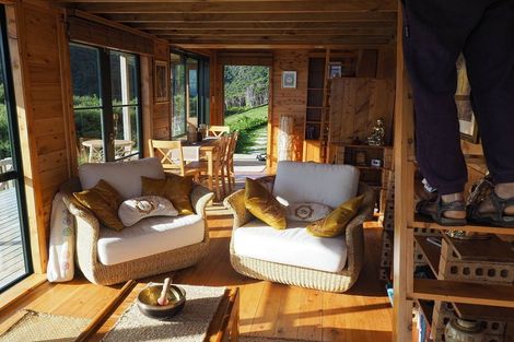 Photo of property in 134 Lone Kauri Road, Karekare, New Lynn, 0772