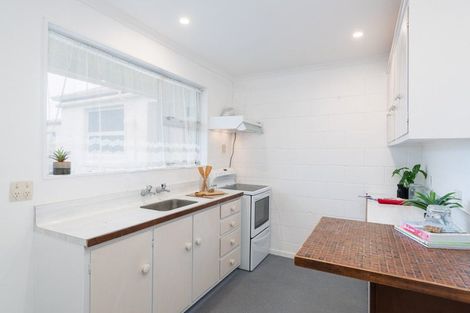 Photo of property in 6/154 Whites Line East, Waiwhetu, Lower Hutt, 5010