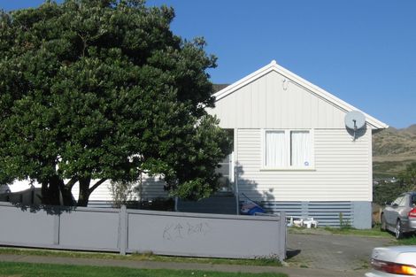 Photo of property in 98b Warspite Avenue, Cannons Creek, Porirua, 5024