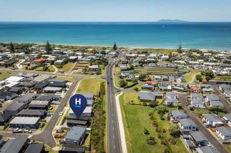 Photo of property in 15 Sandy Place, Waihi Beach, 3611